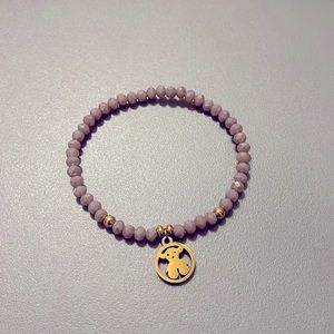 Elastic lavender color bracelet 💋